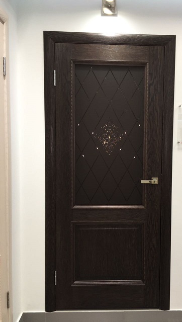 Луидор межкомнатная дверь Лорд   / багет тиснение патинированный / остекленное.